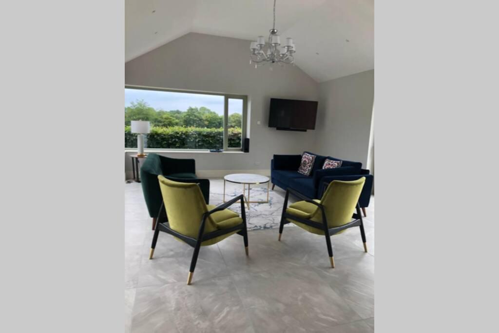 Ballyheifer House - A Beautiful 5 Bedroom Home. Махерафелт Екстериор снимка
