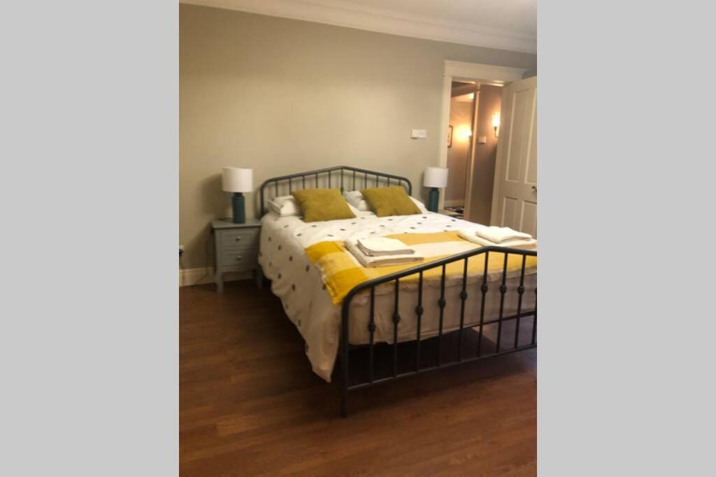 Ballyheifer House - A Beautiful 5 Bedroom Home. Махерафелт Екстериор снимка