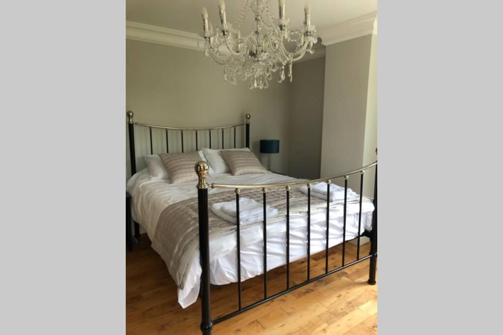 Ballyheifer House - A Beautiful 5 Bedroom Home. Махерафелт Екстериор снимка