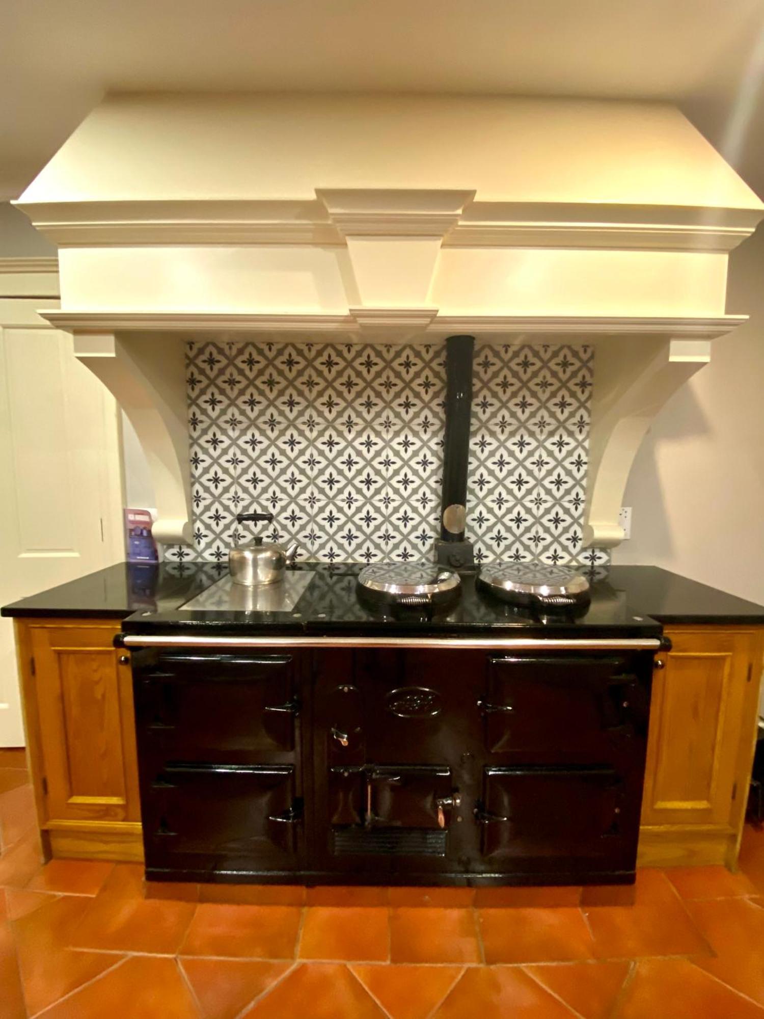 Ballyheifer House - A Beautiful 5 Bedroom Home. Махерафелт Екстериор снимка